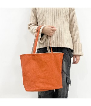 Lightweight orange women's bags Two sides use leather shoulder bags for daily life shopping Soft PU leather women's handbags